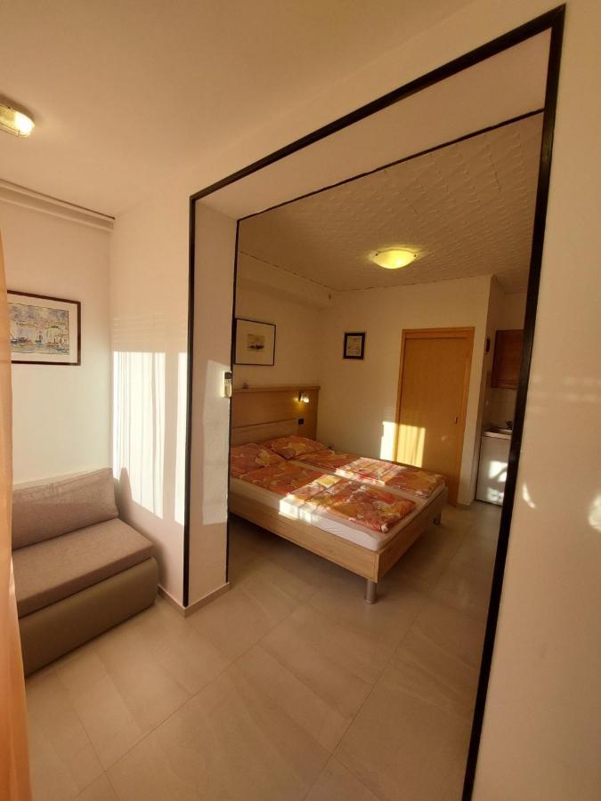 Apartmani Gamboc + Experience And Discounts Умаг Екстериор снимка